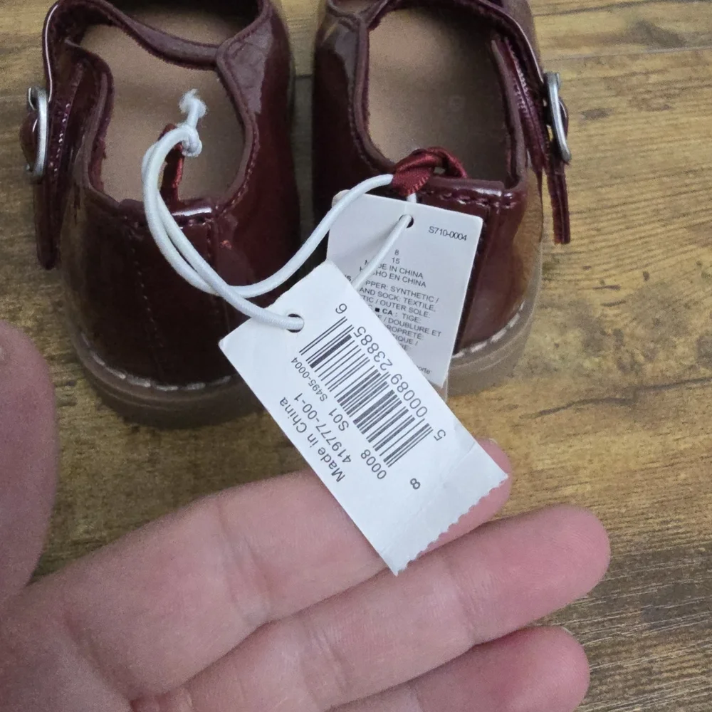 Old Navy Kids Glossy Maroon Mary Jane Shoes